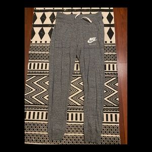 Nike thin joggers
